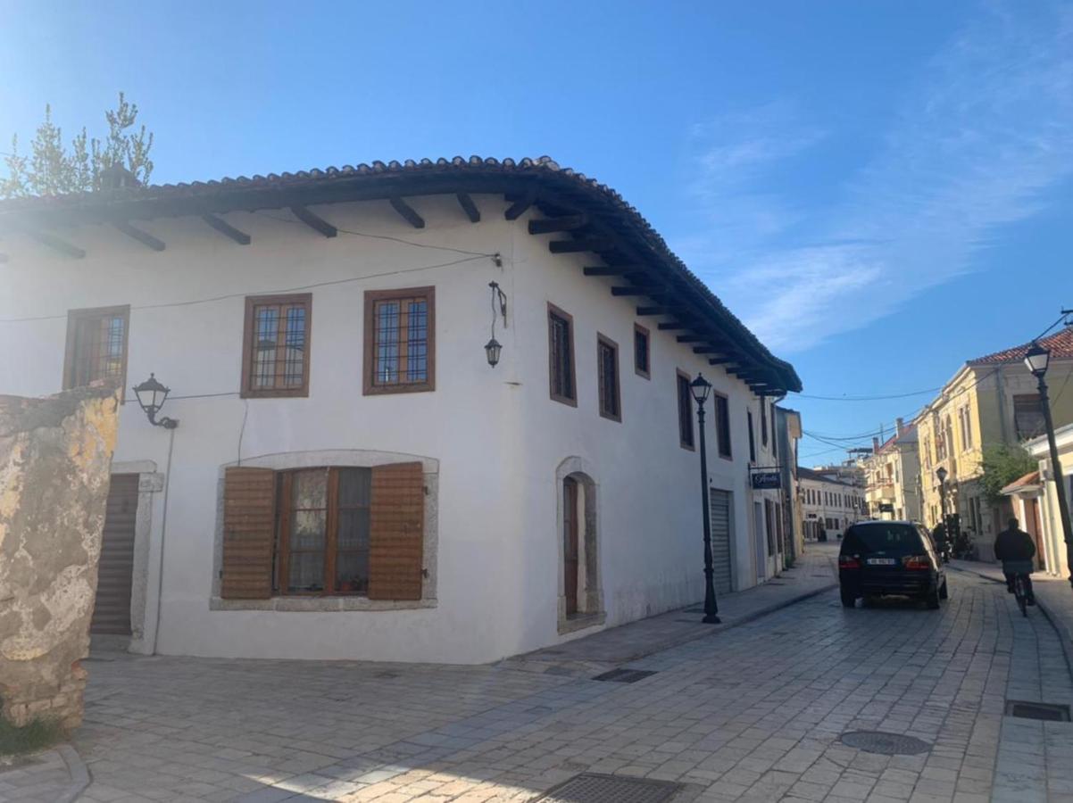 Rooms For Rent Shkoder Luaran gambar