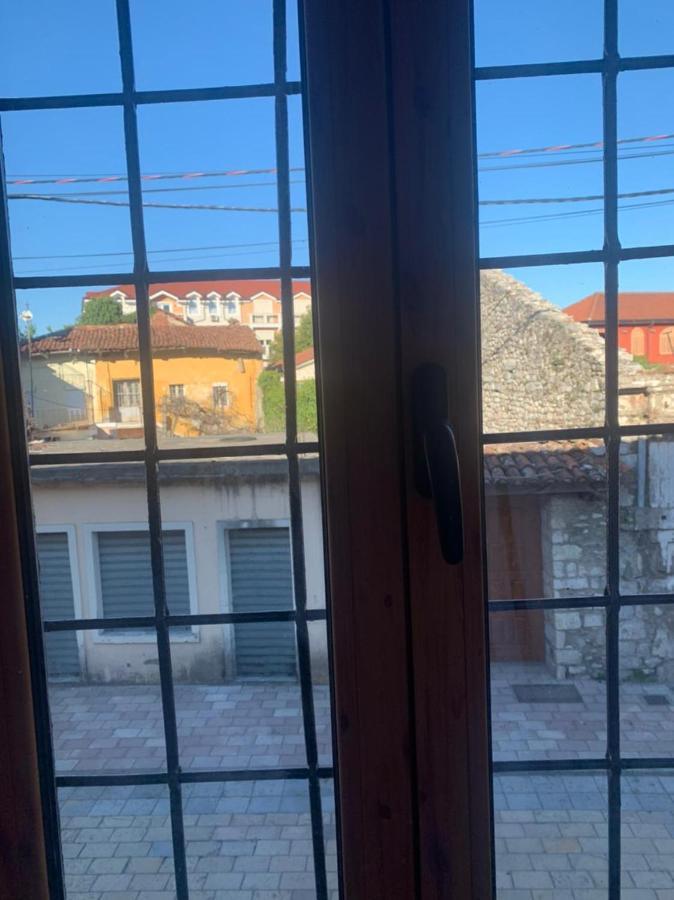 Rooms For Rent Shkoder Luaran gambar
