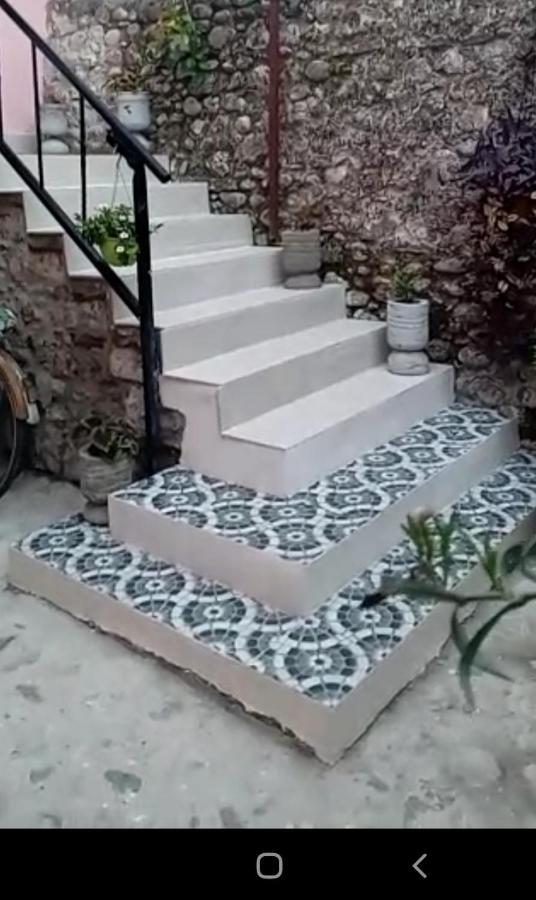 Rooms For Rent Shkoder Luaran gambar