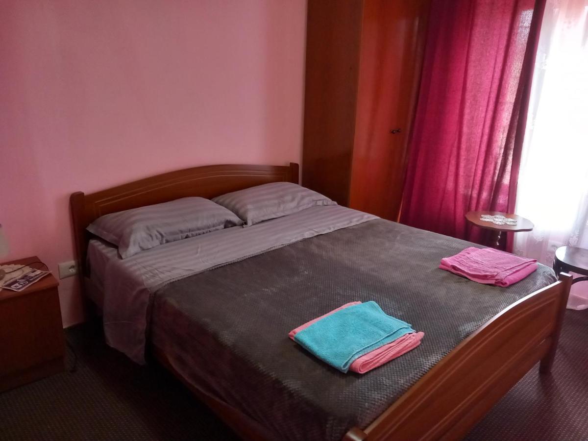 Rooms For Rent Shkoder Luaran gambar