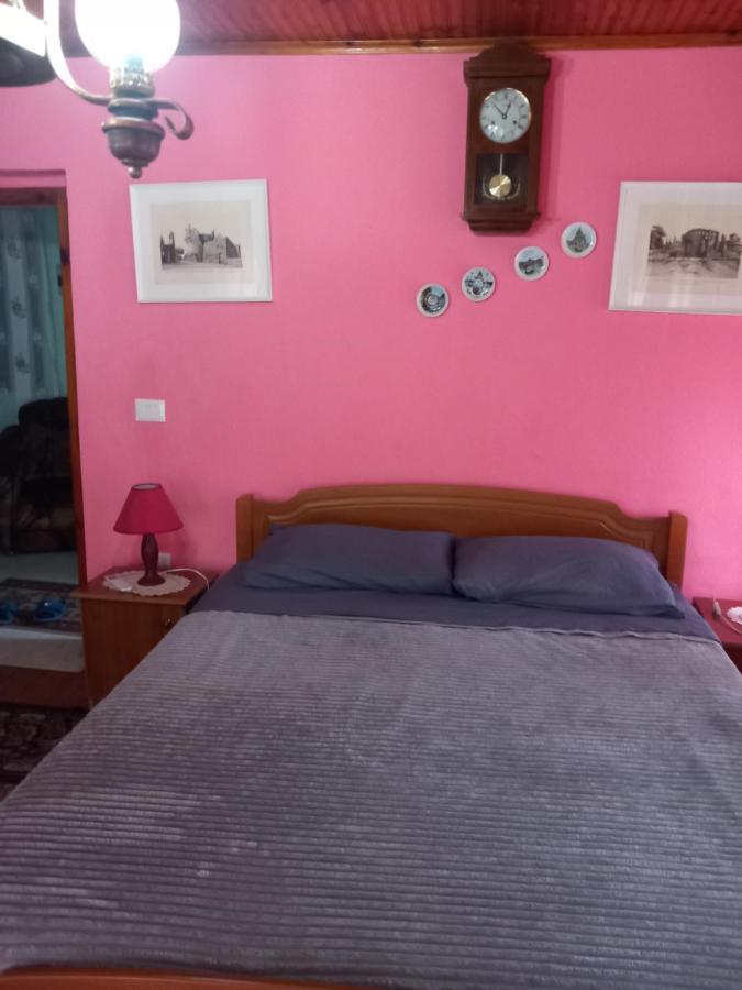 Rooms For Rent Shkoder Luaran gambar