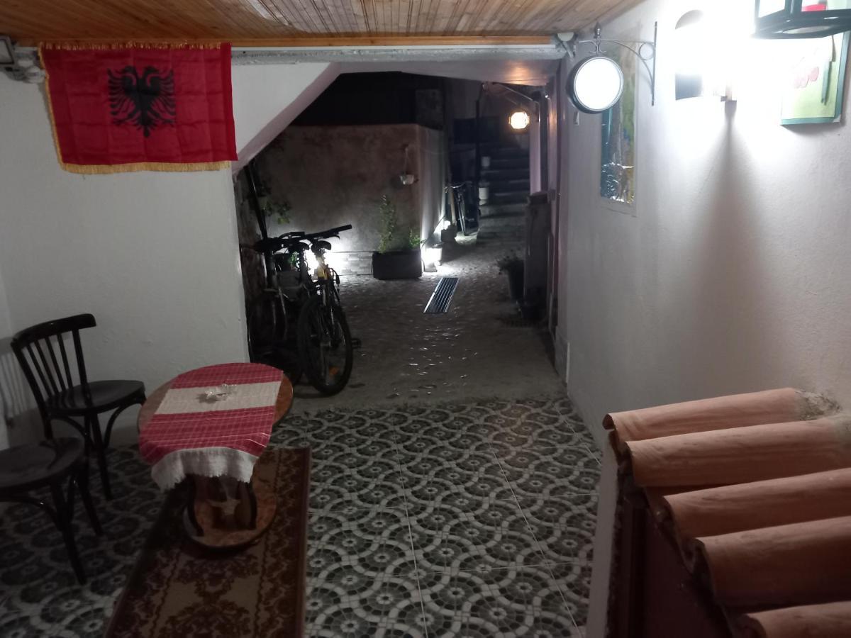 Rooms For Rent Shkoder Luaran gambar