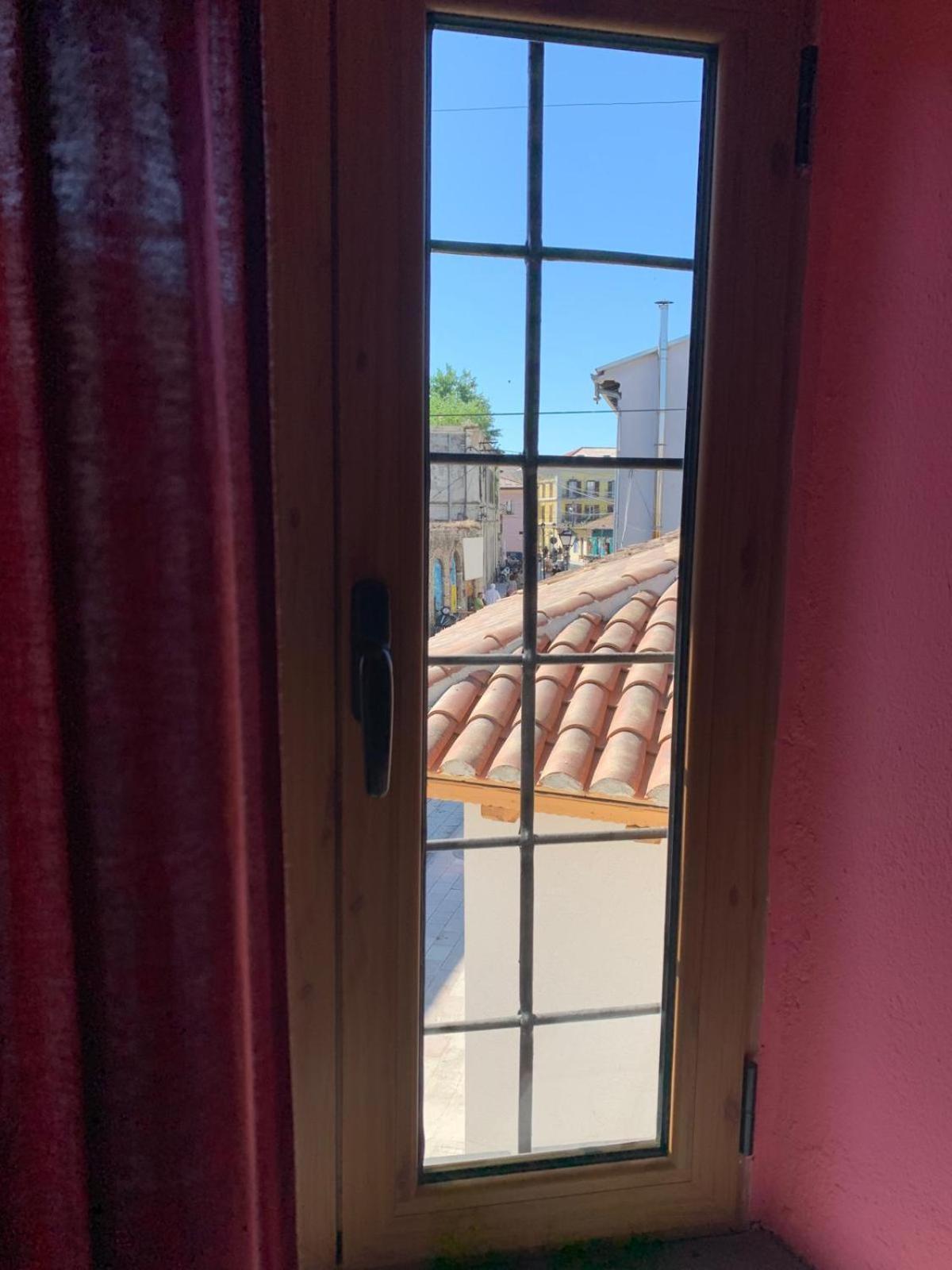 Rooms For Rent Shkoder Luaran gambar